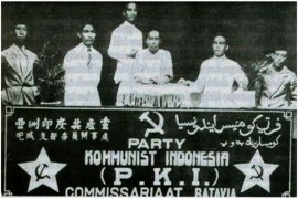 Wary of the Revival of the Communist