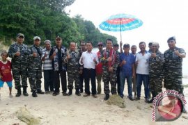 Danlanal Minta Pemkab MTB Rawat Pantai Soekarno