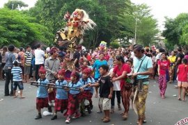 Pemkab Jembrana Gelar Parade Ogoh-Ogoh Mini