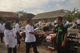 35 Kelompok Tani di Purbalingga Peroleh Bantuan Alsintan 