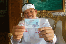 Bupati Selidiki Pemalsuan KTP Terapis "Plus Plus"
