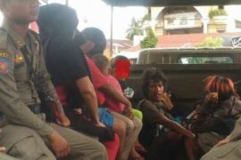 13 Gepeng Terjaring Razia di Tiga Simpang Lampu Merah Pekanbaru