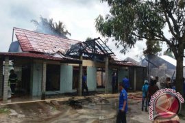 Kebakaran Sampit Hanguskan Mobil dan Uang Puluhan Juta 