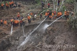 Bupati Madiun Minta Warga Lereng Wilis Waspadai Longsor