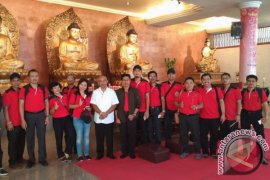 Wisata "Kebhinnekaan" Di Vihara Maitreya Batam 
