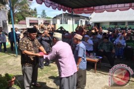 Labuhanbatu Serahkan bantuan Hibah Pembangunan Sekolah
