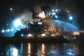 Terjadi Tabrakan KM Karnel dan KM Bemuatan BBM di Sungai Kapuas