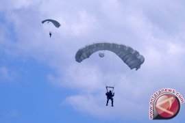 Enam Penerjun Paskhas-AU Cedera Saat Latihan
