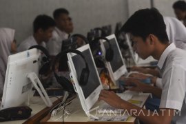 Puluhan Madrasah Aliyah di Pamekasan Belum Memiliki Komputer