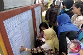 Sintang rekrut 120 guru kontrak