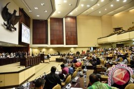 Puluhan anggota DPD "walk out" dari rapat paripurna