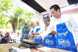 Banyuwangi Undang Chef Juna Promosikan Pecel Pitik