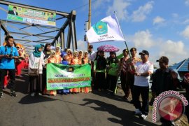 LEPAS PESERTA JALAN SANTAI PEKAN RAJABIAH