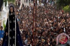 Wisatawan Terkesima Dengan Prosesi Semana Santa 
