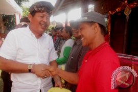 Sembilan Unit Bantuan Bedah Rumah Program Simpan Pinjam Perempuan Diserahkan