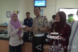 Polres Madiun Gratiskan Pegurusan SIM Bertanggal Kartini