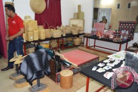 LAUNCHING PRODUK KERAJINAN TANGAN 