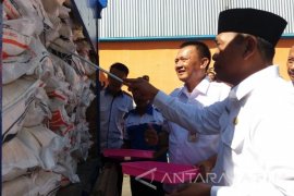 Wabup Situbondo Cek Kualitas Beras Sejahtera