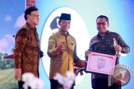 LPPD 2015 Makassar Terbaik Se-Indonesia 