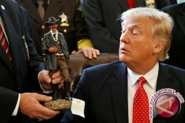 Pecat Direktur FBI, Trump Kini Terbuka Untuk Dimakzulkan
