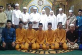 Bangun Karakter Pelajar, Pemkab Inhil Ajak Anak Muda Sholat Berjamaah 