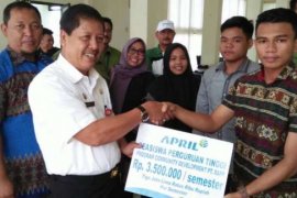 Beasiswa Pendidikan Jamin Masa Depan Mahasiswa Kuansing