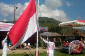Penghargaan Sekolah Wisata Meriahkan Hardiknas Samosir