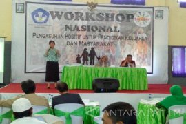Tanoker Dorong Pengasuhan Positif untuk Pendidikan Keluarga-Masyarakat