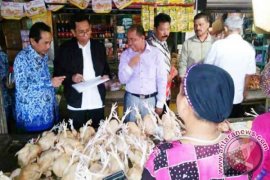 Jangan  Timbun Kebutuhan Pokok 