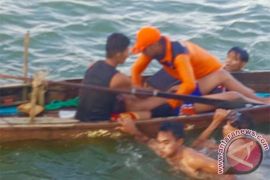 Seorang Anak Tewas Setelah 4 Jam Tenggelam