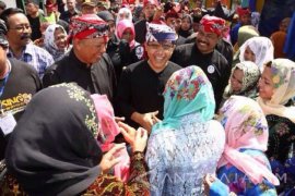 Tamansari Banyuwangi Terima "Desa Wisata Award" Kemendes