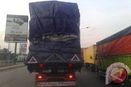 Kemenhub Minta Pengusaha Taati Batas Muatan Barang