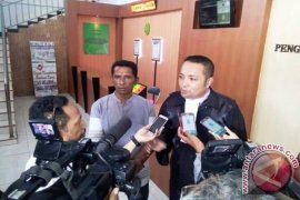 PN Tual Sidang Pencemaran Nama Wabup Malra