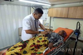 "Rail Clinic" Layani Pemeriksaan Kesehatan Gratis di Lumajang-Jember