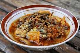 Menikmati "Campor Lorjuk" Pamekasan