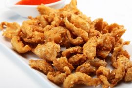 7 bahaya konsumsi kulit ayam berlebihan: Dari jantung hingga kanker