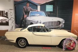 Former James Bond actor Roger Moore dies aged 89