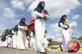 Ribuan Muslim Pontianak Pawai Ta'aruf Sambut Ramadhan