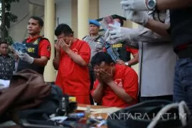Polisi Bekuk Kawanan Rampok Spesialis Nasabah Bank