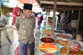 Wabup Resmikan Pasar Wadai Ramdhan