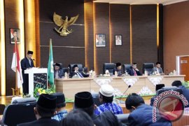RAPAT PARIPURNA