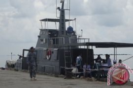 Warga Pulau Serasan Minta Posal Kembali Ke Lanal Ranai 