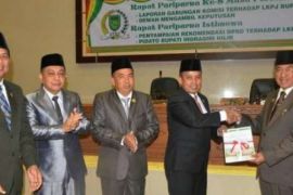 Legislator Inhil Sampaikan Hasil Pembahasan LKPJ Bupati