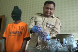 Polisi Blitar Sita Bahan Baku Pembuat Petasan      