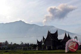 Gunung Marapi Kembali Keluarkan Letusan