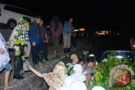 50 Ribu Bibit Tanaman Bagi Jemaah Masjid Agam