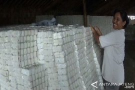 Produsen Garam di Pati Terpaksa Impor Bahan Baku 