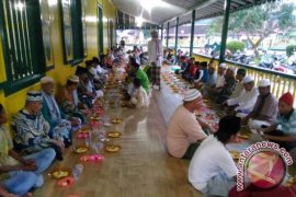 Buka Puasa Masjid Shiratal Mustaqiem