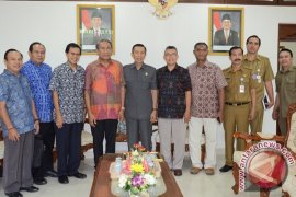 Pastika Dorong Penerapan Ajaran Hindu Untuk Kehidupan