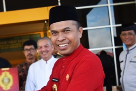 Bupati Lantik Uray Tajudin Sekda Sambas Definitif 